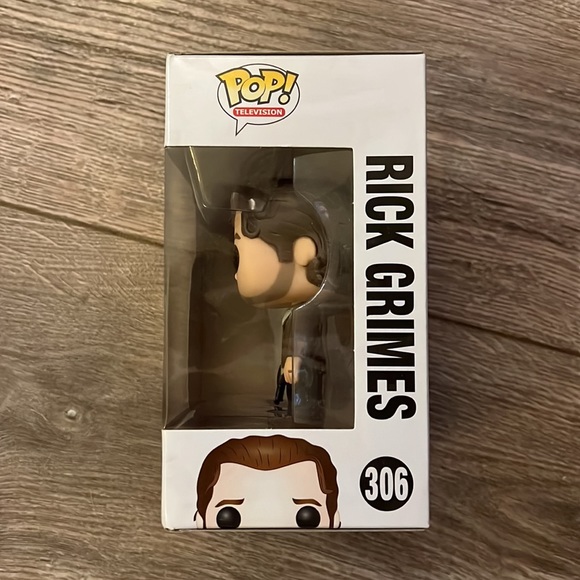 Funko Pop Television The Walking Dead Rick Grimes #306 - Picture 4 of 6